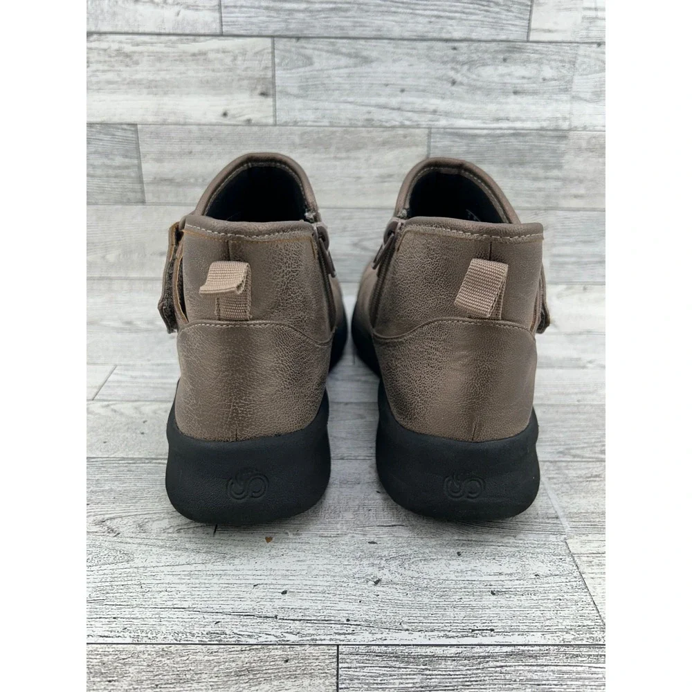 Clarks Cloudsteppers Women Sz 7.5 M Bronze Metallic Ankle Boots 261471894050 Zip